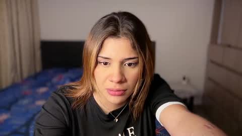 yourcutemolly__ online show from 12, 5, 2026