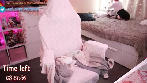 Snapshot of yourcutewaifu chatting on 25, 10, 2025 Lina Fansly    online show from 25, 10, 2025