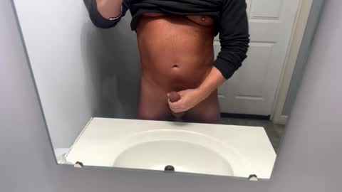 Snapshot of yourdaddy385061 chatting on 19, 1, 2026 yourdaddy385061 online show from 19, 1, 2026