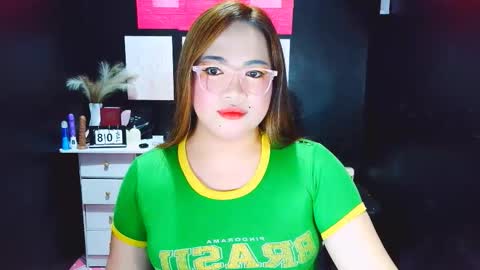 yourdirtygirl_lyla online show from 9, 1, 2026