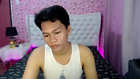 Snapshot of yourdreamboyxx chatting on 15, 9, 2025 HEN online show from 15, 9, 2025