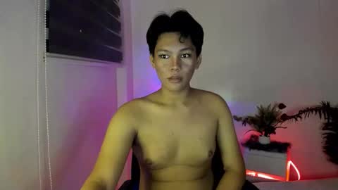 Snapshot of yourdreamboyxx chatting on 17, 9, 2025 HEN online show from 17, 9, 2025