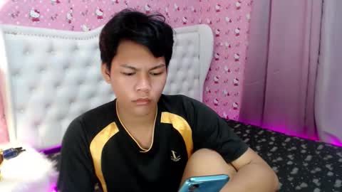 Snapshot of yourdreamboyxx chatting on 26, 9, 2025 HEN online show from 26, 9, 2025