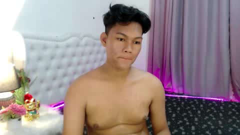Snapshot of yourdreamboyxx chatting on 10, 10, 2025 HEN online show from 10, 10, 2025