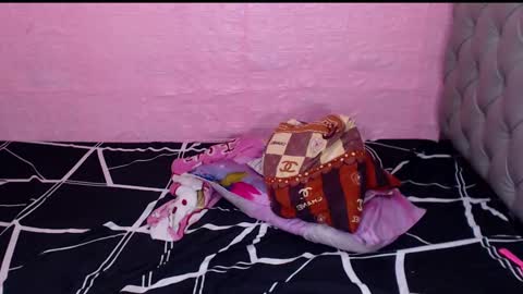 Snapshot of yourdreamisabell chatting on 2, 2, 2025 yourdreamisabell online show from 2, 2, 2025