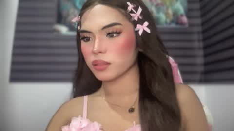 Snapshot of yourehot_pretty chatting on 8, 5, 2026 Do read my bio online show from 8, 5, 2026