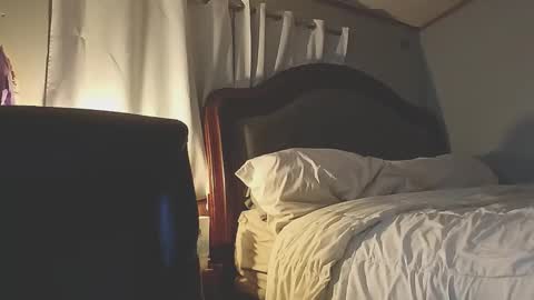 just a pawg and BBC online show from 22, 12, 2025