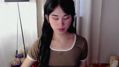 PrettyElla online show from 21, 9, 2025