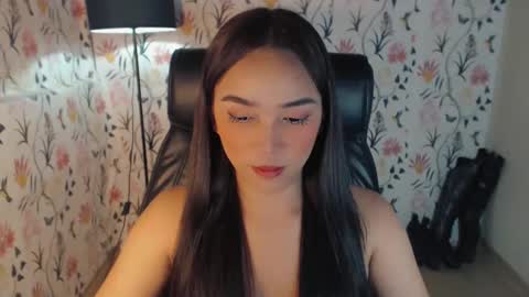 Snapshot of yourfavoratemaureen chatting on 14, 2, 2025 maureen love you online show from 14, 2, 2025