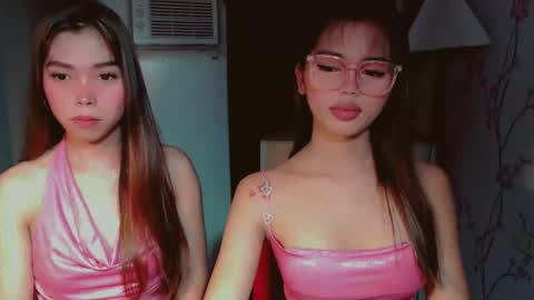 Snapshot of yourfavoratesunshine chatting on 11, 3, 2026 Sunshine online show from 11, 3, 2026