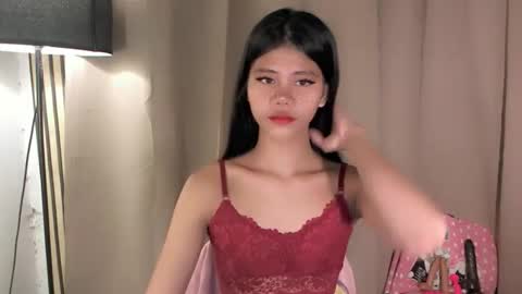 Vivian online show from 19, 4, 2026