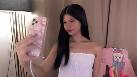 Vivian online show from 11, 6, 2026