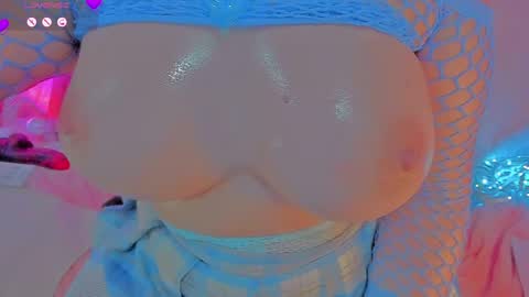Snapshot of yourgirl11555 chatting on 8, 6, 2026 Liza online show from 8, 6, 2026