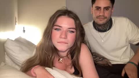 yourgirlaurora online show from 13, 5, 2026
