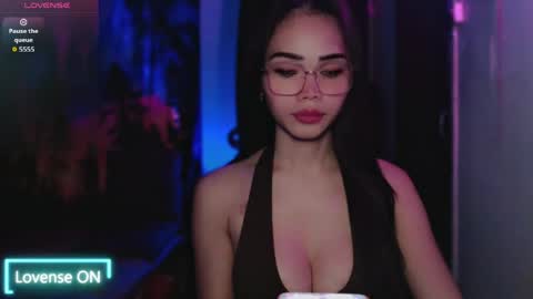 yourgoddesstamara_ online show from 22, 5, 2026