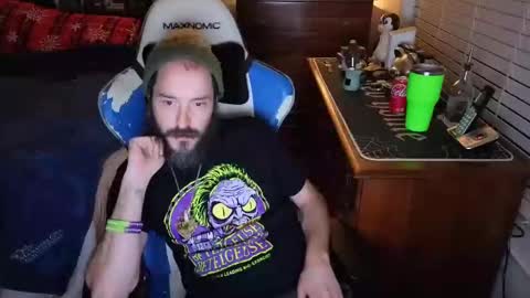 Snapshot of yourhighnessthis9inch chatting on 27, 10, 2025 Sh online show from 27, 10, 2025