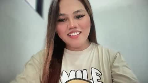 Snapshot of yourhotgirl_lyn chatting on 8, 6, 2026 yourhotgirl_lyn online show from 8, 6, 2026