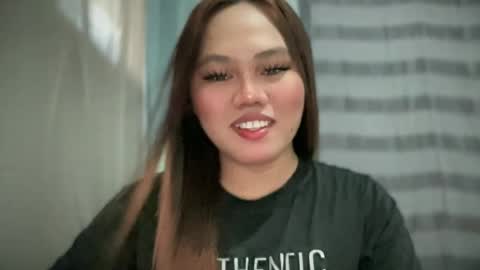 Snapshot of yourhotgirl_lyn chatting on 23, 6, 2026 yourhotgirl_lyn online show from 23, 6, 2026