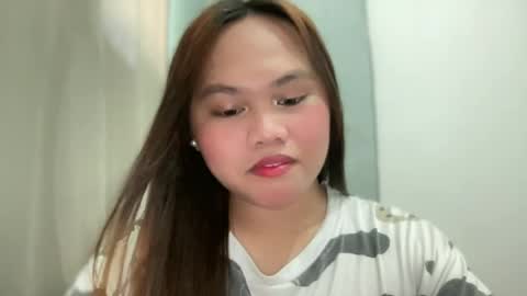 Snapshot of yourhotgirl_lyn chatting on 30, 7, 2026 yourhotgirl_lyn online show from 30, 7, 2026