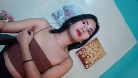 Snapshot of yourhottie_winxxx chatting on 23, 1, 2025 Mauie online show from 23, 1, 2025