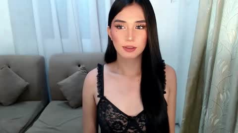 Snapshot of yourhottinglatisha chatting on 6, 10, 2025 trisha online show from 6, 10, 2025