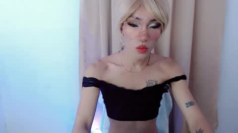 Snapshot of yourlove_rica chatting on 22, 2, 2025 yourlove_rica online show from 22, 2, 2025