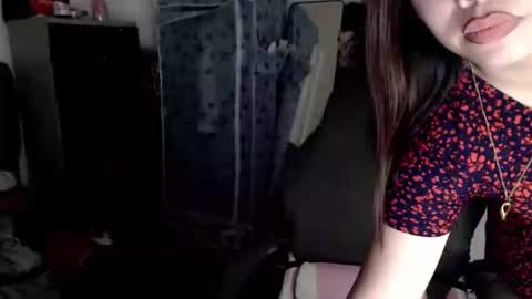 Snapshot of yourlovetifannyx chatting on 25, 9, 2025 tifanny online show from 25, 9, 2025