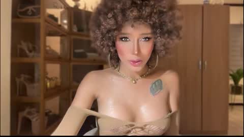 Snapshot of yourlovingpearlita1000 chatting on 22, 11, 2025 Pearl online show from 22, 11, 2025