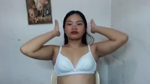 Snapshot of yourpinay_belle chatting on 20, 4, 2026 Belle online show from 20, 4, 2026