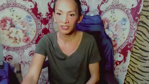 Snapshot of yourqueenofsuck chatting on 29, 9, 2025 sweet katelyn online show from 29, 9, 2025