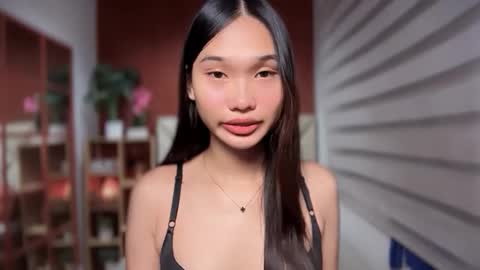 yoursluttyashxx online show from 13, 5, 2026