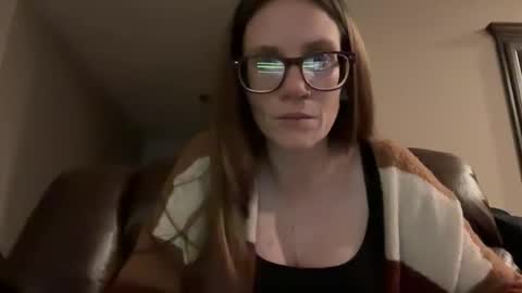 yourstrulylivy online show from 10, 12, 2024