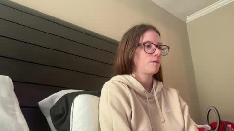 yourstrulylivy online show from 11, 12, 2024