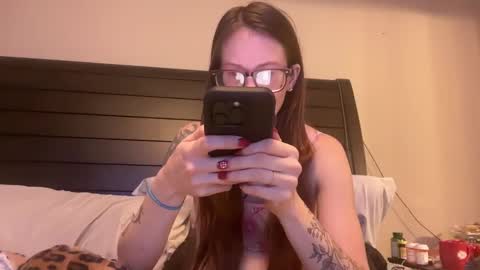 yourstrulylivy online show from 30, 12, 2024