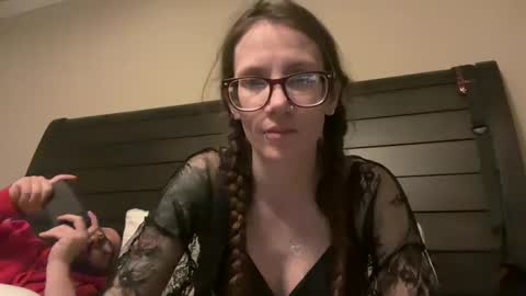 yourstrulylivy online show from 21, 2, 2025
