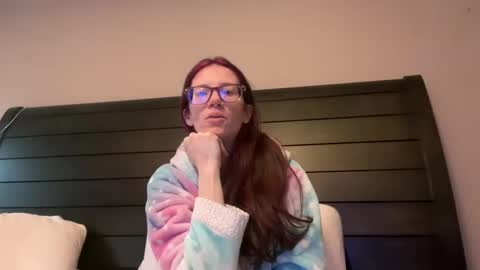 yourstrulylivy online show from 7, 3, 2025