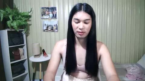 Snapshot of yoursubmissive_larah chatting on 10, 4, 2026 yoursubmissive_larah online show from 10, 4, 2026