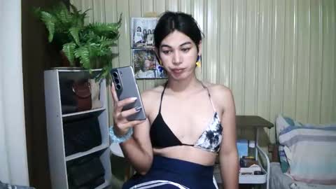 Snapshot of yoursubmissive_larah chatting on 7, 5, 2026 yoursubmissive_larah online show from 7, 5, 2026