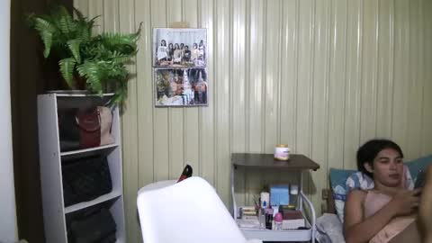Snapshot of yoursubmissive_larah chatting on 13, 5, 2026 yoursubmissive_larah online show from 13, 5, 2026