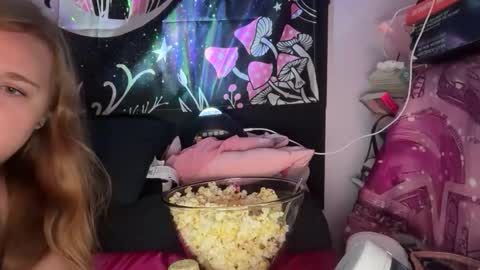 Snapshot of yourthickgingergoddess chatting on 11, 1, 2026 yourthickgingergoddess online show from 11, 1, 2026