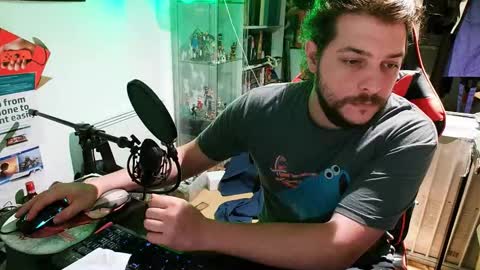 Snapshot of yourtom chatting on 5, 10, 2025 yourtom online show from 5, 10, 2025