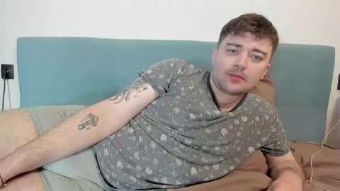 Snapshot of yourtotoro chatting on 10, 4, 2026 Mike online show from 10, 4, 2026