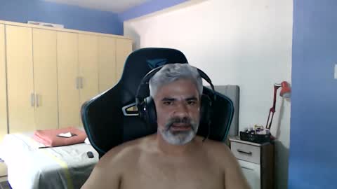 Snapshot of yourtoytoyoumaster3 chatting on 28, 11, 2025 yourtoytoyoumaster3 online show from 28, 11, 2025