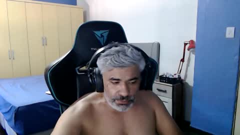 Snapshot of yourtoytoyoumaster3 chatting on 19, 12, 2025 yourtoytoyoumaster3 online show from 19, 12, 2025