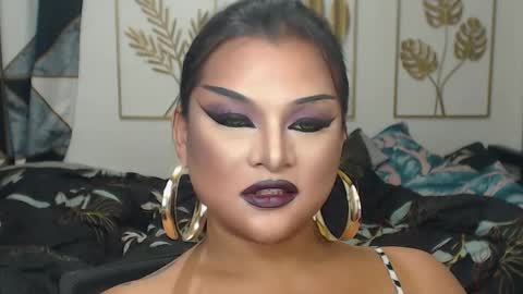 Snapshot of yourtrannyqueenxxx chatting on 19, 9, 2025 Anastacia Grey online show from 19, 9, 2025