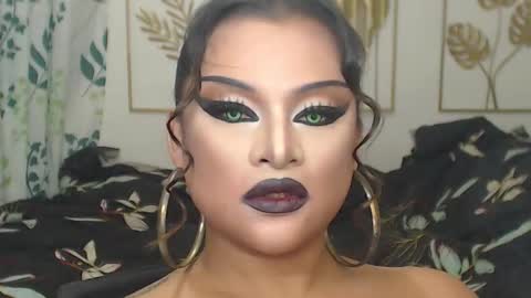 Snapshot of yourtrannyqueenxxx chatting on 3, 10, 2025 Anastacia Grey online show from 3, 10, 2025