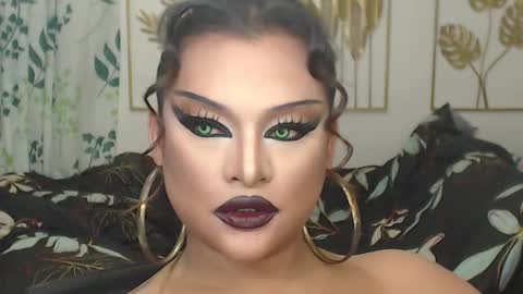 Snapshot of yourtrannyqueenxxx chatting on 5, 10, 2025 Anastacia Grey online show from 5, 10, 2025