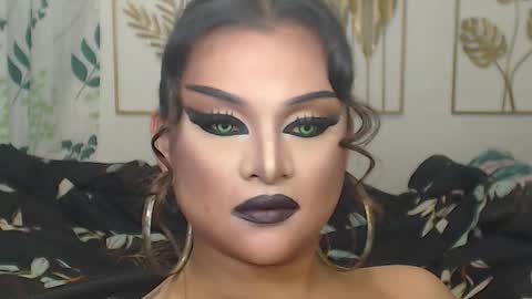 Snapshot of yourtrannyqueenxxx chatting on 6, 10, 2025 Anastacia Grey online show from 6, 10, 2025