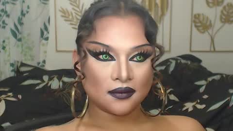 Snapshot of yourtrannyqueenxxx chatting on 9, 10, 2025 Anastacia Grey online show from 9, 10, 2025