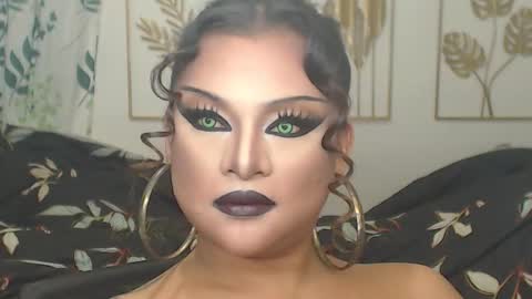 Snapshot of yourtrannyqueenxxx chatting on 12, 10, 2025 Anastacia Grey online show from 12, 10, 2025